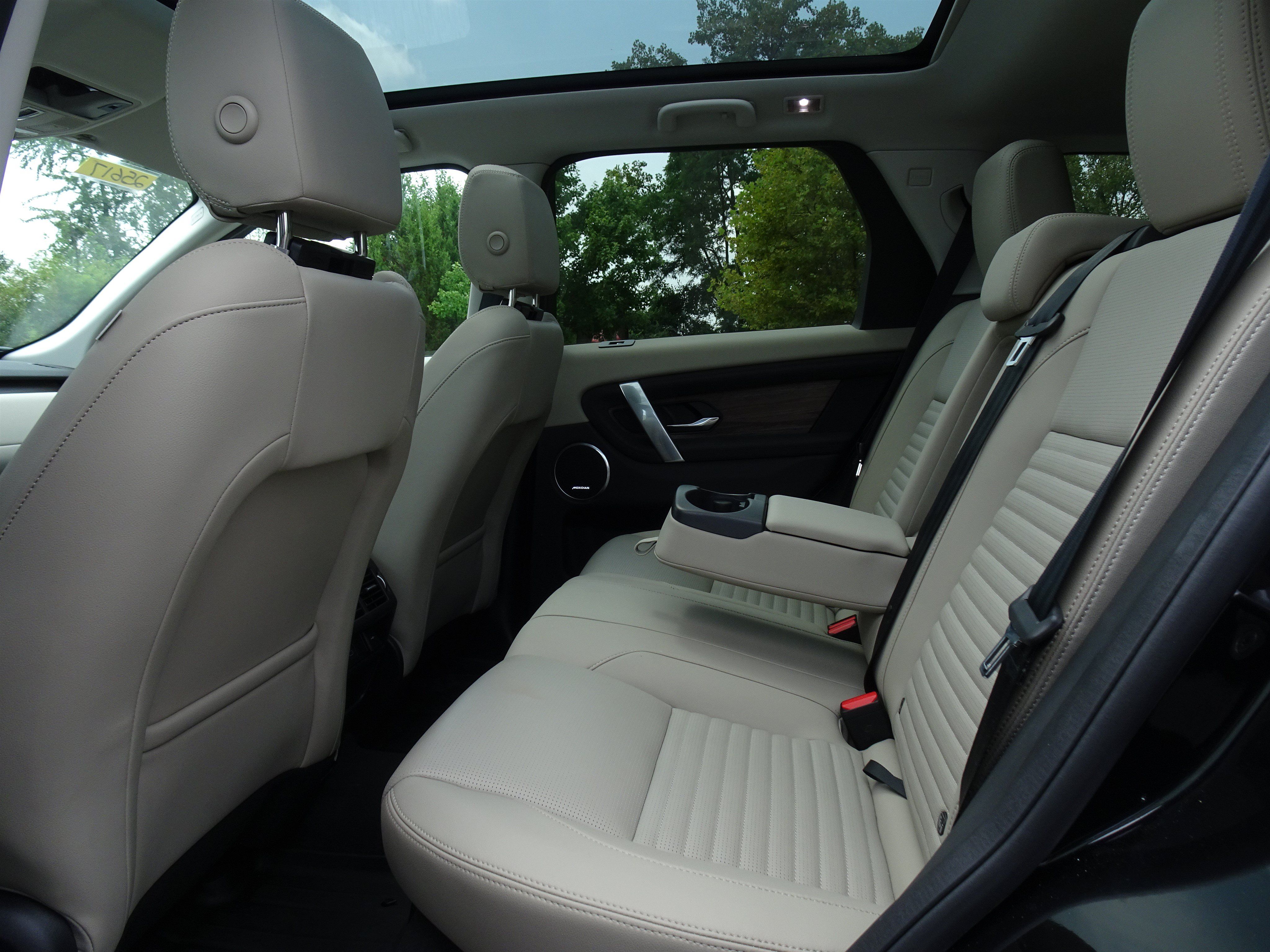 Certified 2025 Land Rover Discovery Sport S AWD/4WD image 19