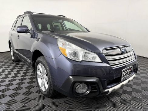 Used 2014 Subaru Outback 2.5i Limited w/ Moonroof Package AWD/4WD image 5