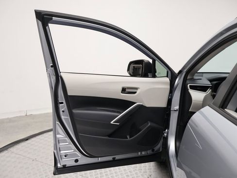 Certified 2026 Toyota Corolla Cross LE FWD image 16