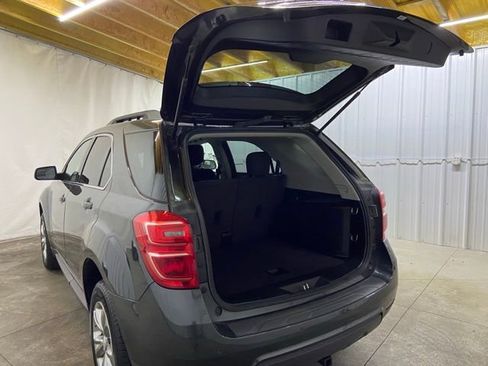 Used 2017 Chevrolet Equinox LT w/ Convenience Package image 10