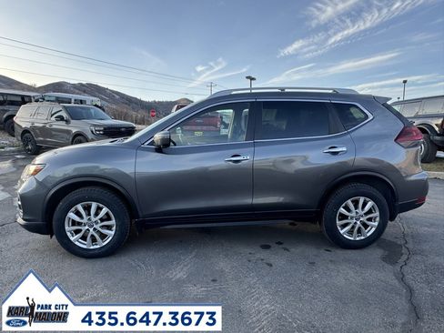 Used 2018 Nissan Rogue SV image 6