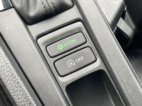 Certified 2025 Honda Accord LX image 30