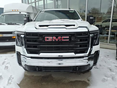 New 2025 GMC Sierra 2500 Pro w/ Convenience Package image 2