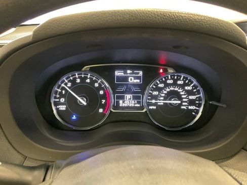 Used 2017 Subaru Forester 2.5i Premium AWD/4WD image 2
