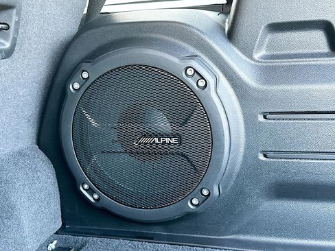 Used 2023 Jeep Wrangler Unlimited Sahara w/ Cold Weather Group image 19