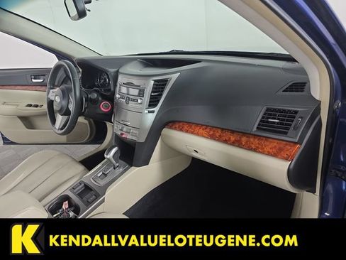 Used 2010 Subaru Legacy 2.5i Limited AWD/4WD image 18