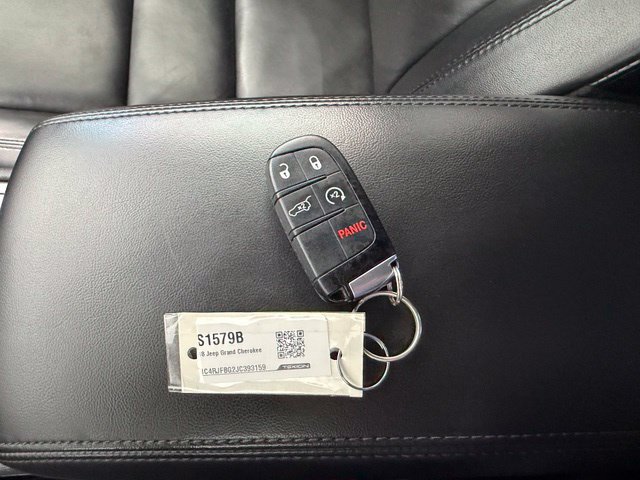 Used 2018 Jeep Grand Cherokee Limited AWD/4WD image 39