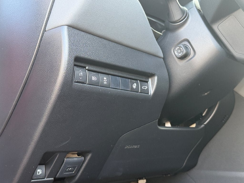 Used 2021 Toyota Venza XLE w/ Softex Package AWD/4WD image 20