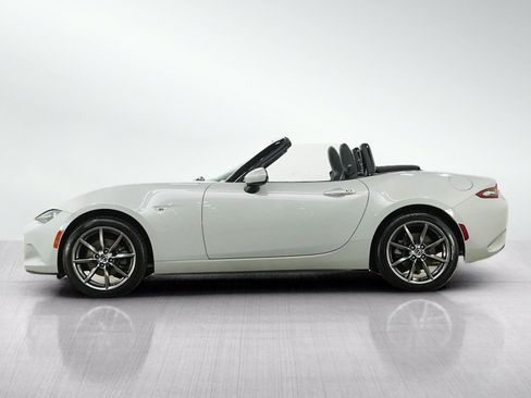 Used 2016 MAZDA MX-5 Miata Grand Touring RWD image 3