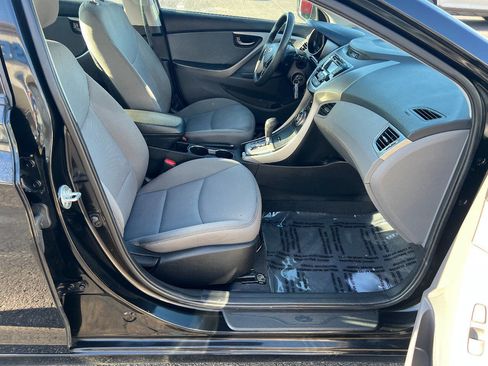 Used 2013 Hyundai Elantra GLS w/ Preferred Pkg FWD image 24