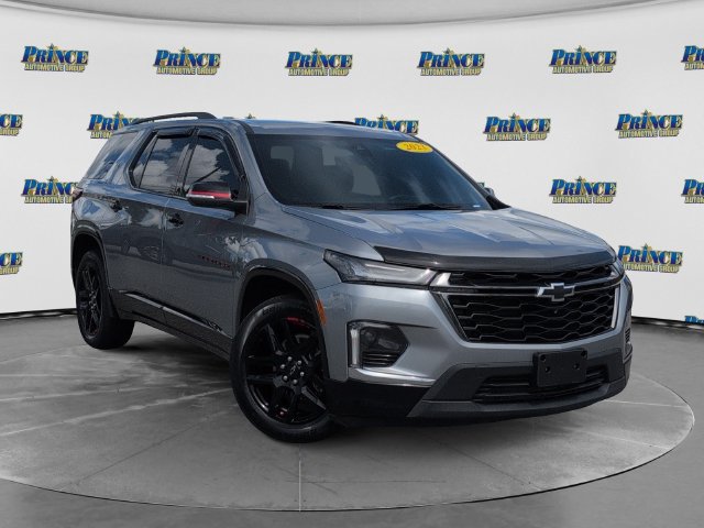 Used 2023 Chevrolet Traverse Premier w/ Redline Edition FWD image 3