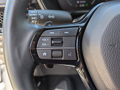 Used 2026 Nissan Rogue S FWD image 30