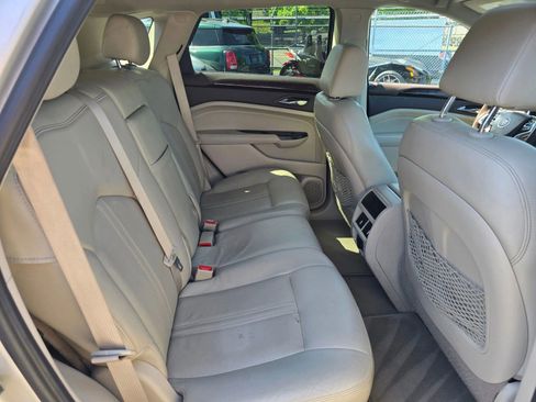 Used 2014 Cadillac SRX Luxury w/ Driver Awareness Package FWD image 13