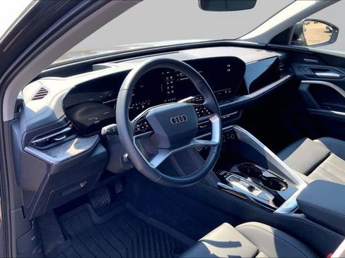 Used 2025 Audi Q5 Premium Plus AWD/4WD image 14