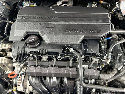 Used 2023 Hyundai Elantra SEL FWD image 27