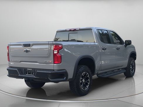 Used 2024 Chevrolet Silverado 1500 ZR2 w/ Technology Package AWD/4WD image 40