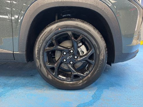New 2026 Chevrolet Trax LT image 3