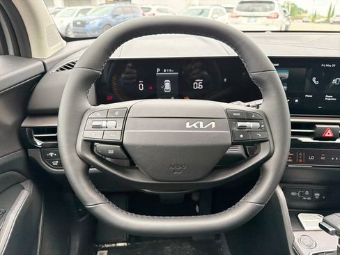 New 2026 Kia Sportage EX FWD image 10