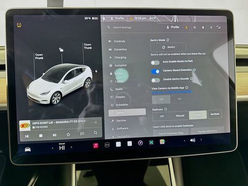 Used 2020 Tesla Model Y Long Range image 43