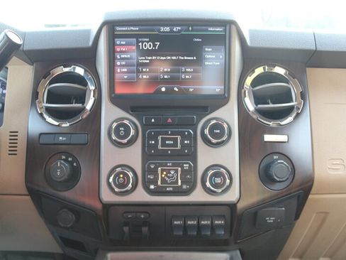 Used 2015 Ford F250 Lariat w/ Chrome Package AWD/4WD image 7