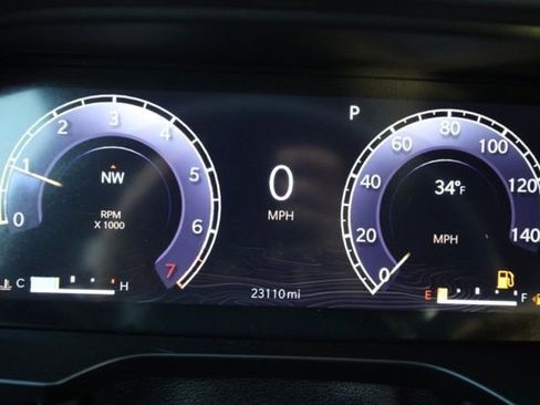 Used 2023 Jeep Grand Cherokee Laredo image 24