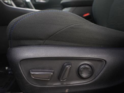 Used 2022 Toyota RAV4 SE w/ Convenience Package image 24