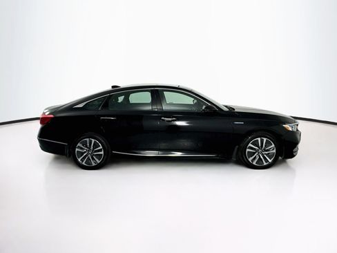 Used 2020 Honda Accord Touring image 8