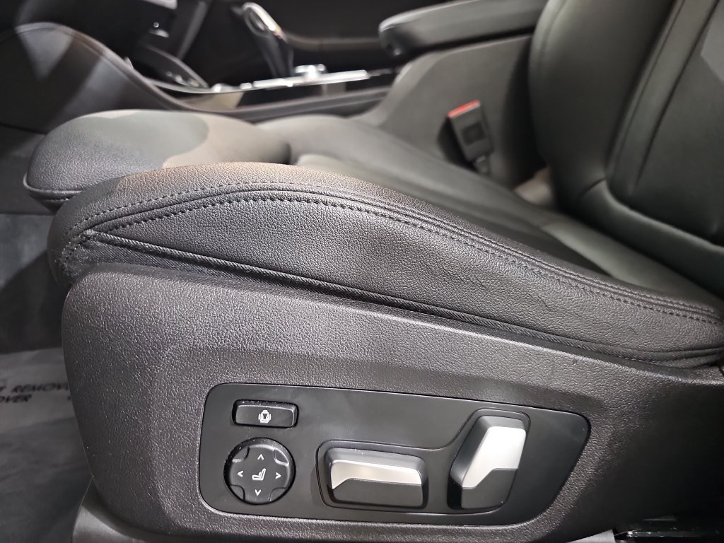 Used 2020 BMW X4 M40i AWD/4WD image 31