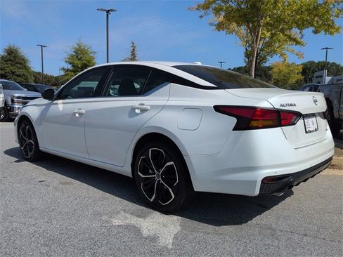 Used 2024 Nissan Altima 2.5 SR image 6