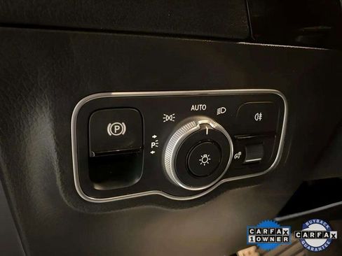 Used 2021 Mercedes-Benz GLA 250 w/ AMG Line Exterior image 28