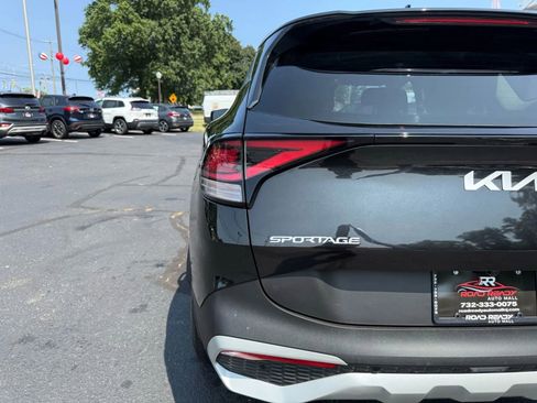 Used 2023 Kia Sportage LX image 54