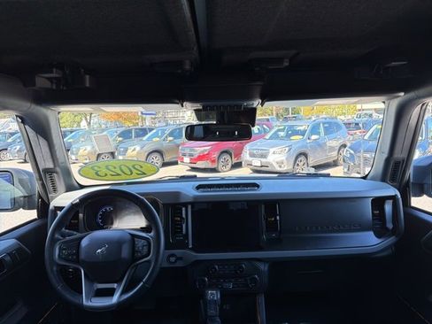 Used 2023 Ford Bronco Badlands w/ Sasquatch Package image 24