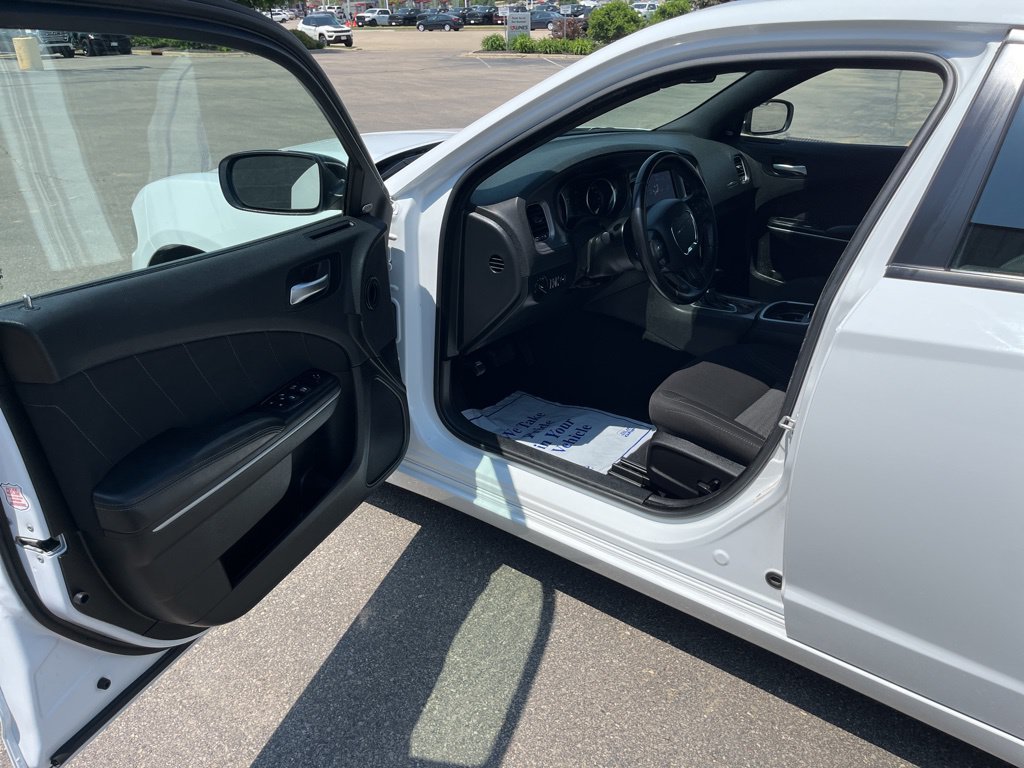 Used 2023 Dodge Charger SXT RWD image 19