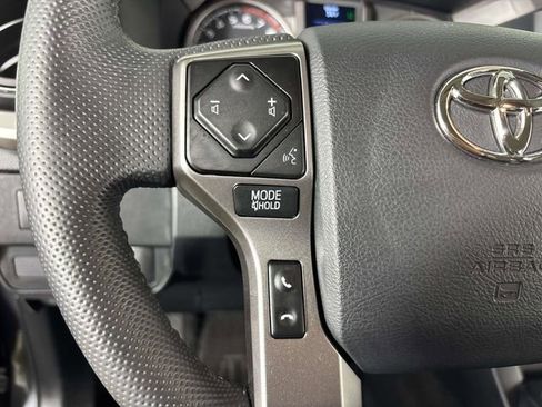Used 2022 Toyota Tacoma SR5 RWD image 15