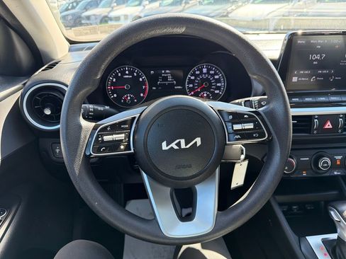 Certified 2022 Kia Forte LXS image 13