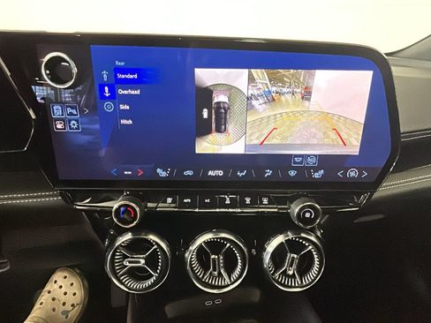 Used 2024 Chevrolet Blazer EV LT AWD/4WD image 25