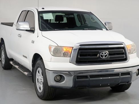 Used 2010 Toyota Tundra w/ SR5 Package image 46