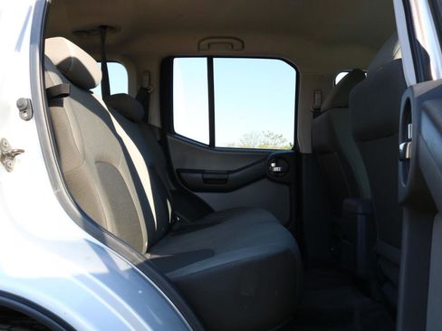 Used 2011 Nissan Xterra S AWD/4WD image 32