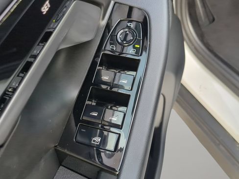 Used 2026 BMW 530i RWD image 55