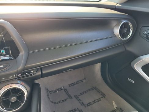 Used 2017 Chevrolet Camaro SS image 29