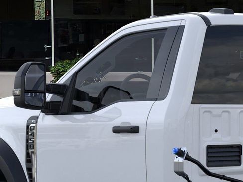 New 2025 Ford F450 XL w/ XL Chrome Package image 20
