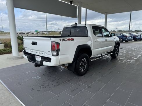 Used 2020 Toyota Tacoma TRD Off-Road image 6