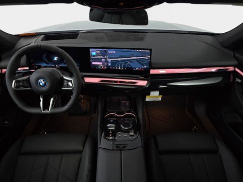 New 2026 BMW i5 eDrive40 w/ M Sport Package image 9