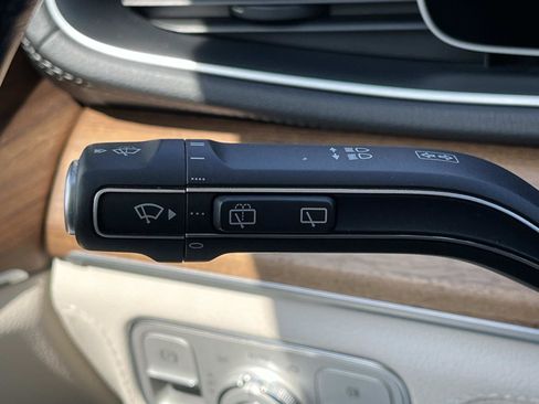 Certified 2021 Mercedes-Benz GLE 350 4MATIC image 36