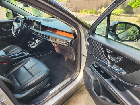 Used 2022 Lincoln Corsair Reserve w/ Elements Package image 13