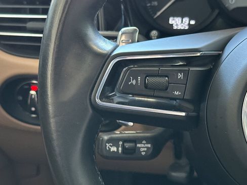 Certified 2023 Porsche Macan S image 30