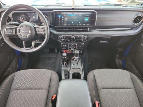 Used 2024 Jeep Gladiator Mojave w/ Convenience Group AWD/4WD image 20