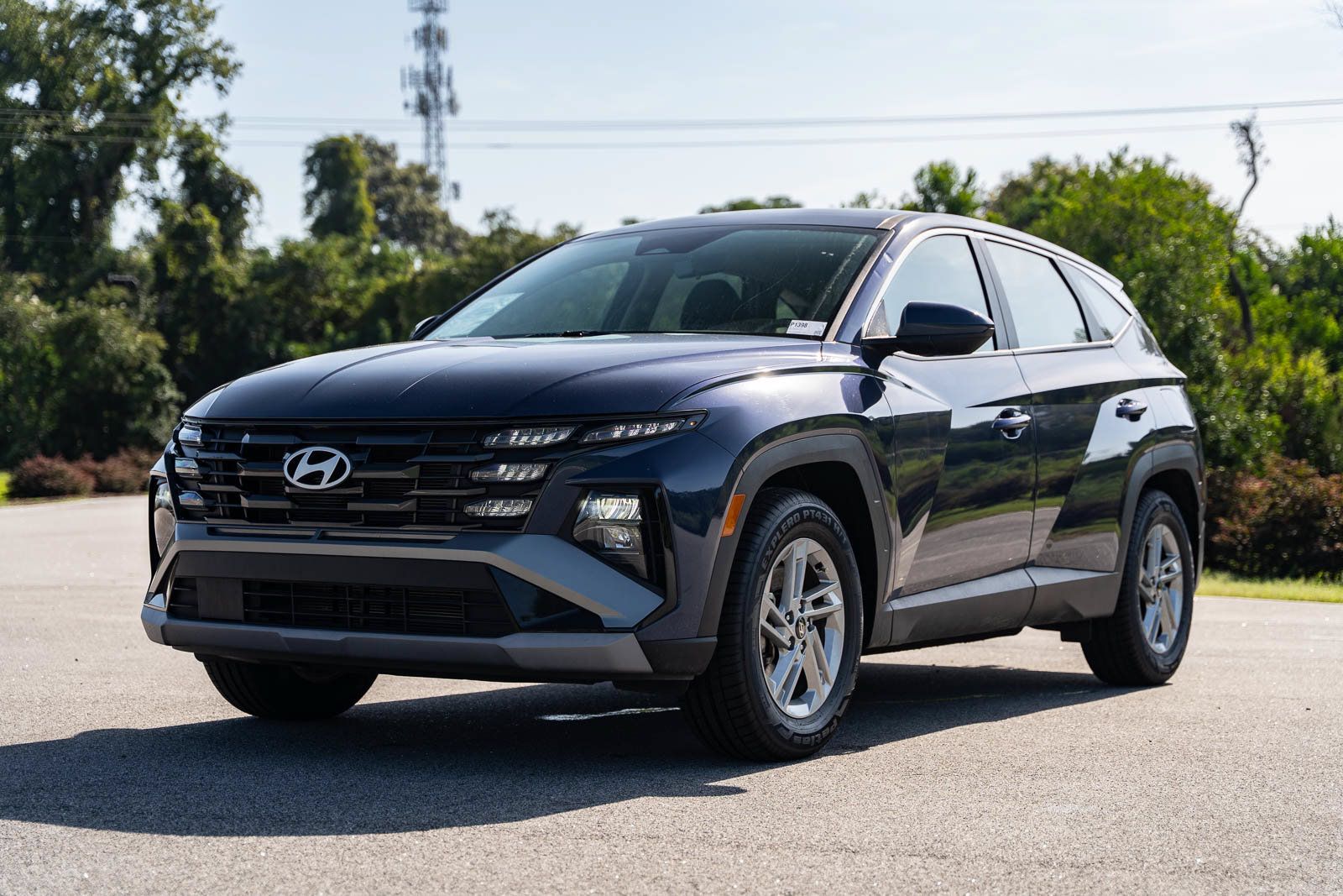 Used 2025 Hyundai Tucson SE FWD image 3