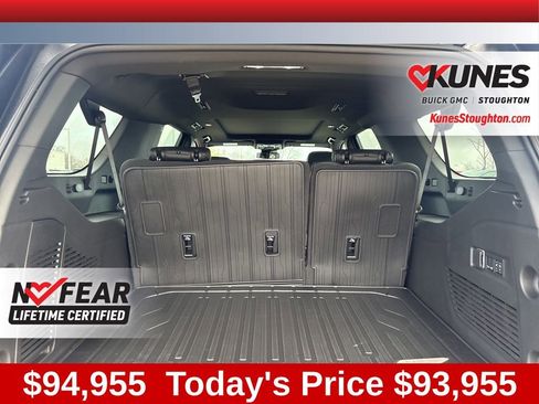 New 2026 GMC Yukon XL Denali image 21