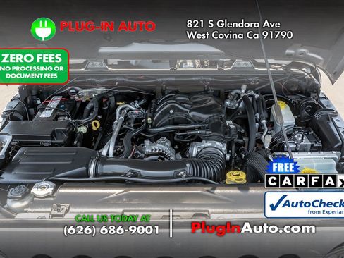 Used 2017 Jeep Wrangler Unlimited Sport w/ Connectivity Group AWD/4WD image 14
